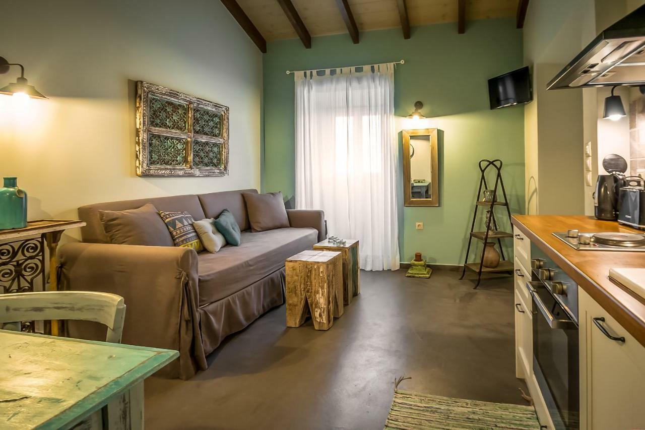 Castelli Olive Press Guest House Ахарави Екстериор снимка