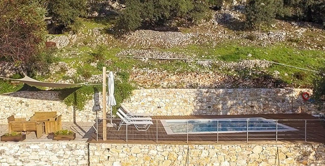 Castelli Olive Press Guest House Ахарави Екстериор снимка