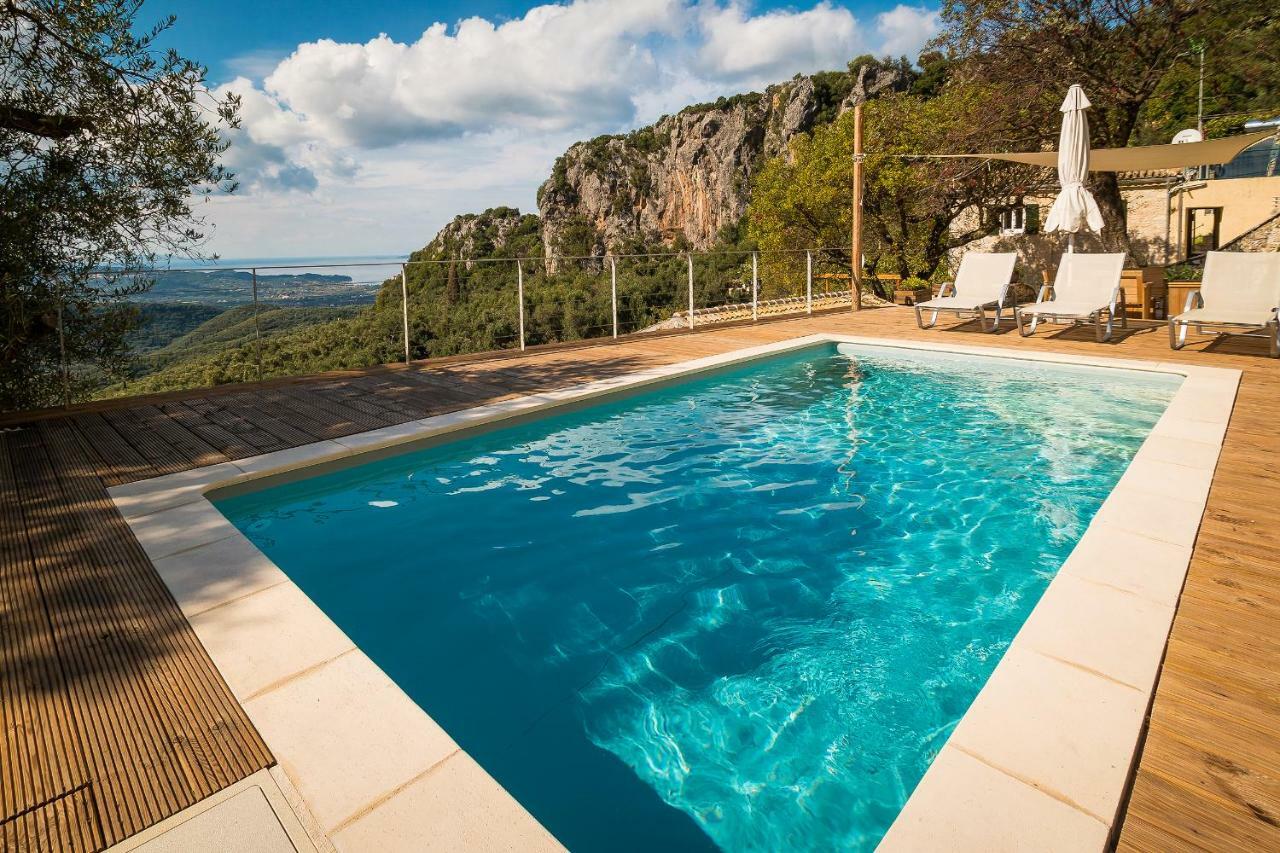Castelli Olive Press Guest House Ахарави Екстериор снимка